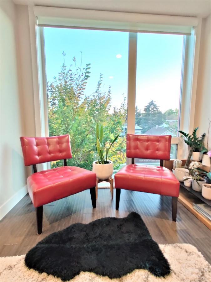 Monki Di Executive Suites - Glas - Luxury Inner City Home 3 Min To Downtown W Private Rooftop Patio Fireplace คาลการี ภายนอก รูปภาพ